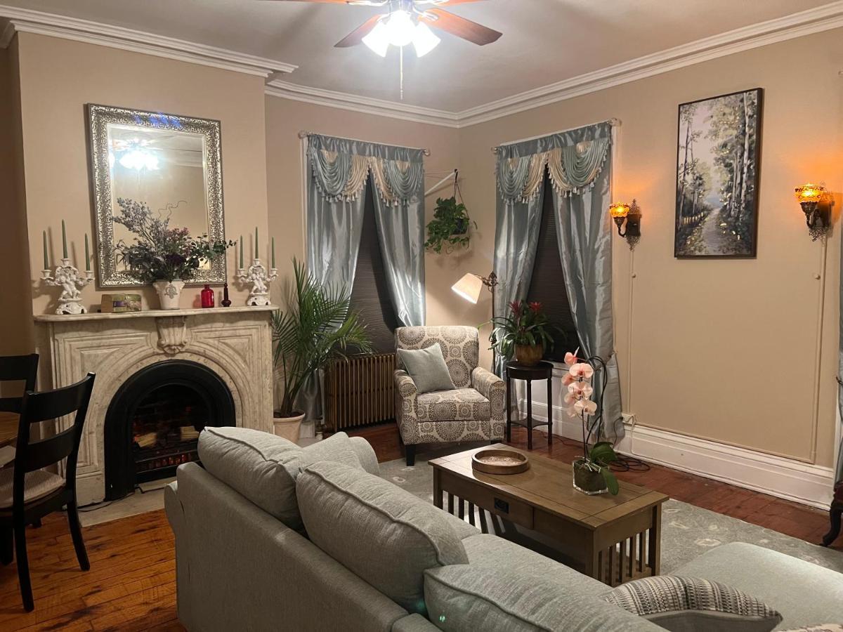 1 Bedroom Private Victorian Apt In Convenient City Location On 5 Acre, Sleeps 4 波基普西 外观 照片