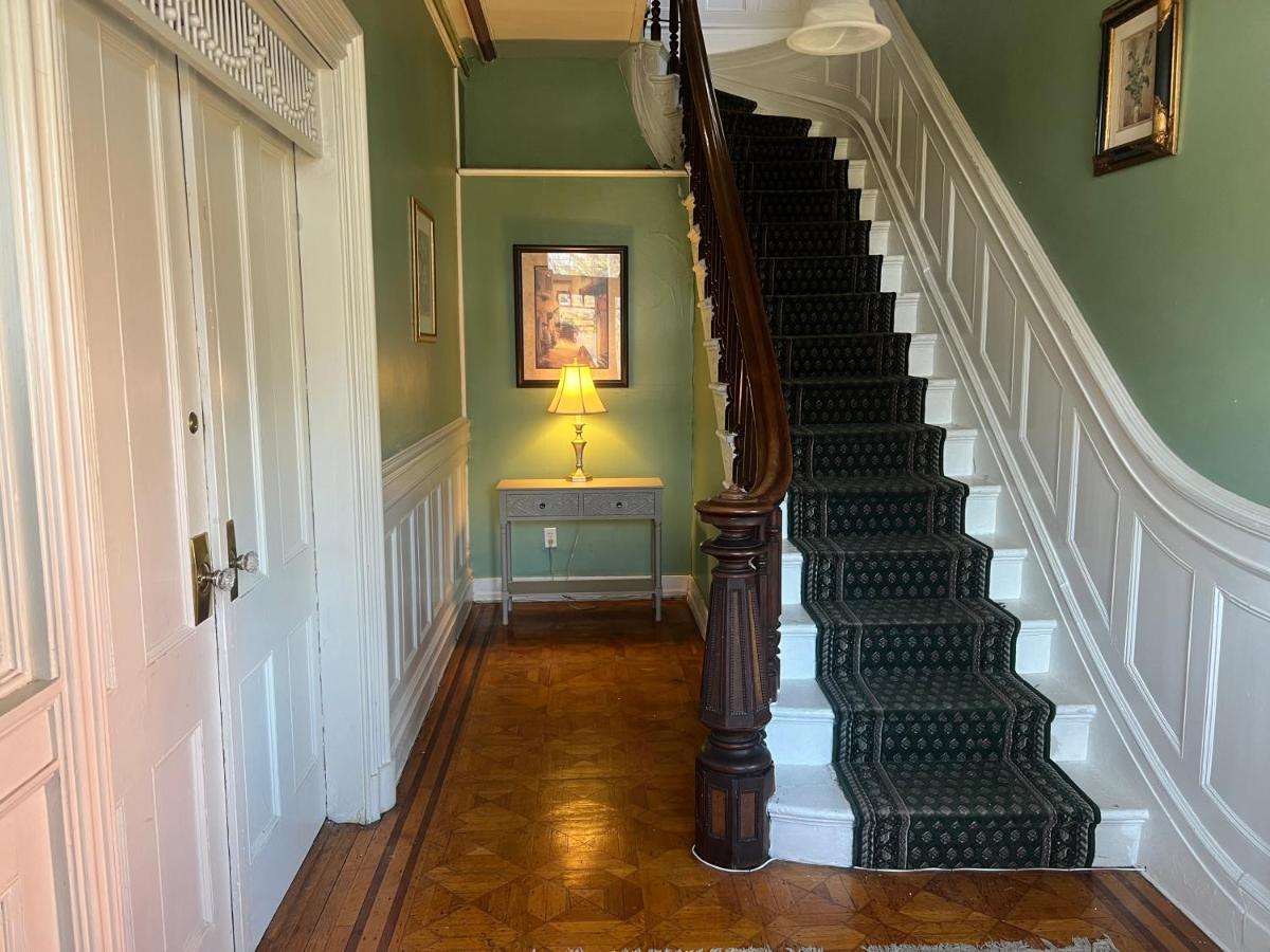 1 Bedroom Private Victorian Apt In Convenient City Location On 5 Acre, Sleeps 4 波基普西 外观 照片