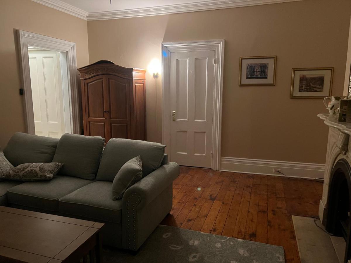 1 Bedroom Private Victorian Apt In Convenient City Location On 5 Acre, Sleeps 4 波基普西 外观 照片